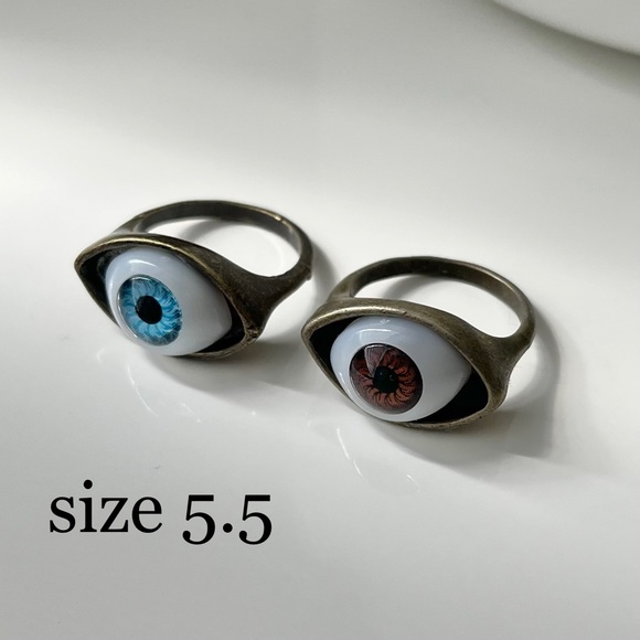 Eye Ring - Picture 2 of 12